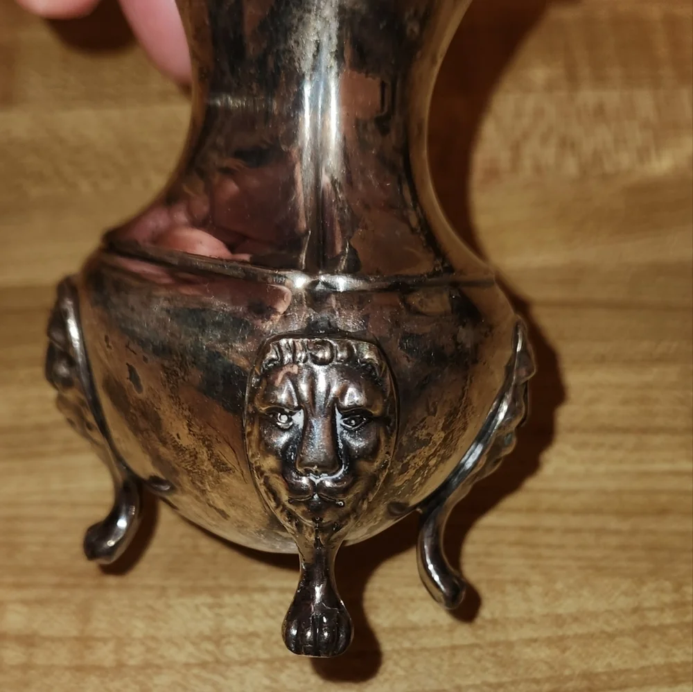 Vintage Silver Salt and Pepper Shakers Ellis barker lion head footed